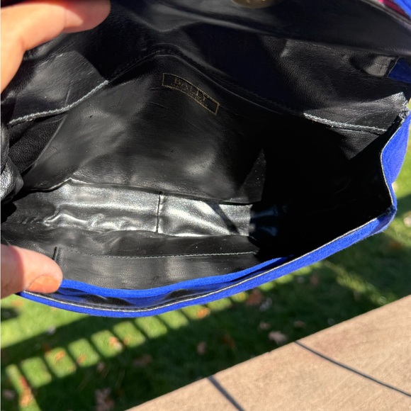 Bally Vintage Suede Colorblock
Shoulder Bag - Blue & Pink, Made in Switzerland - Picture 10 of 12